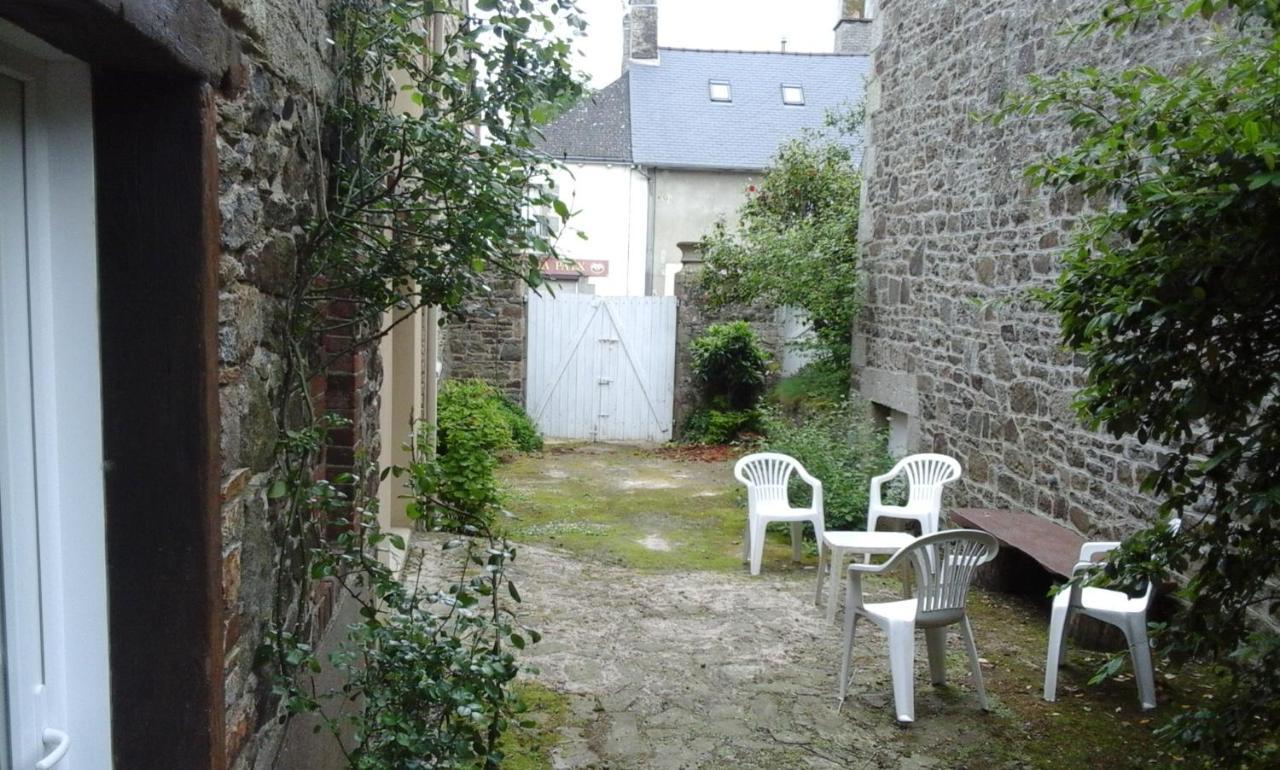 La petite maison Évran Extérieur photo